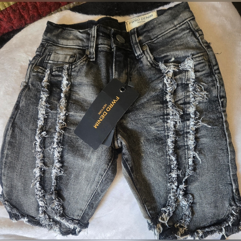 NWT Kids size 7 wavy patchwork denim shorts